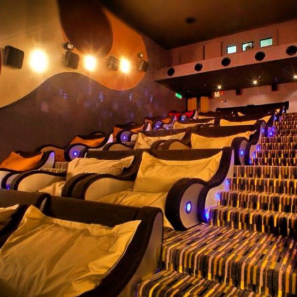 Movie theater seating chart showing seats arranged in isolated pairs